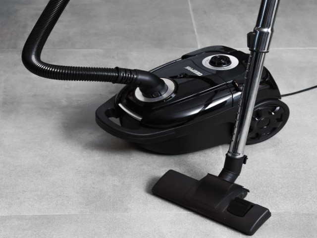 Geepas Islak ve Kuru Paslanmaz Çelik Elektrikli Süpürge - 2200W